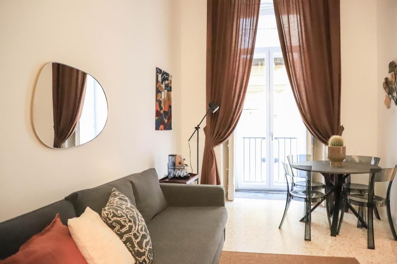 Le Scalette A Santa Chiara Lägenhet Neapel Exteriör bild